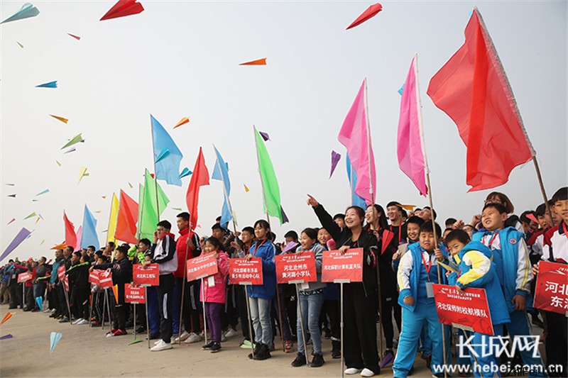 河北智飛極農無人機科技|一鳶科技|行業(yè)定制無人機